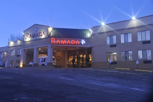 Hotel Ramada By Wyndham Newburgh/West Point Zewnętrze zdjęcie